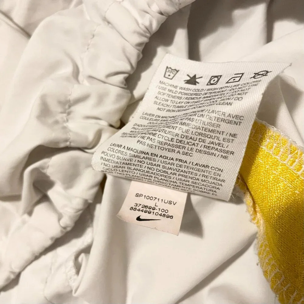 Nike Livestrong  Womens Jacket Size Large Running Activewear Stains - Picture 10 of 16